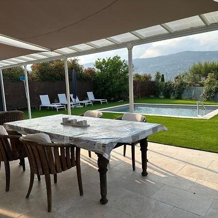 Petite maisonette adossee mais independante avec piscine Villa Peymeinade Esterno foto